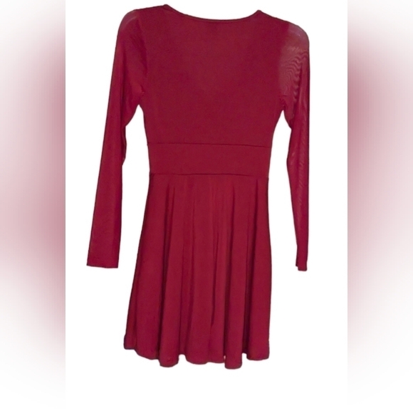 🍷💃SHEIN Frenchy V-Neck Wine Mesh Mini Dress - Aline, Twirl-Worthy Skirt (XS) - Picture 2 of 11